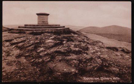 Malvern Hills Postcard Worc Toposcope LOCAL PUBLISHER