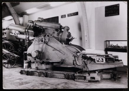 Howitzer OriginaI Imperial War Museum Postcard