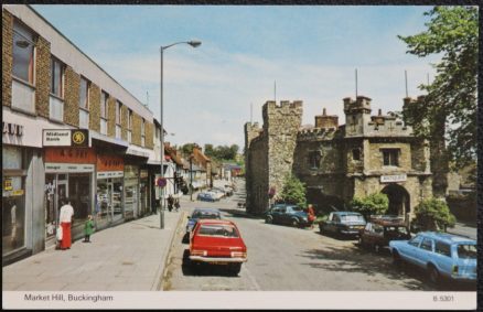 Buckingham Market Hill Dennis Postcard