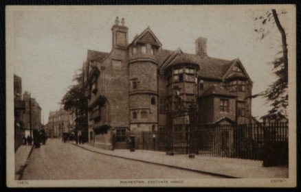 Rochester Kent Postcard Vintage View Of Eastgate House