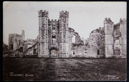 Midhurst Cowdray Ruins Vintage Postcard