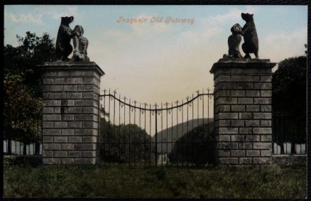 Traquair Old Gateway Vintage Postcard