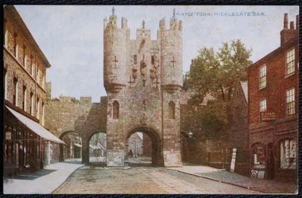 York Micklegate Bar Vintage Postcard