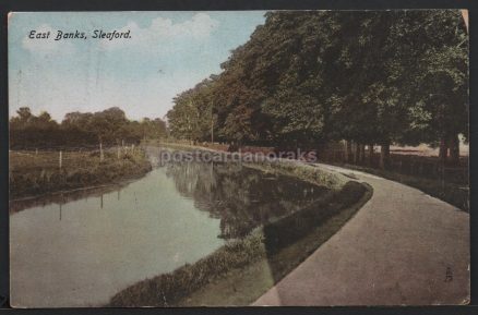 Sleaford East Banks 1926 Postcard