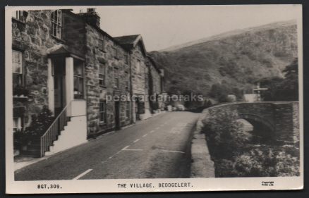 Beddgelert Village Real Photo 1964 Postcard